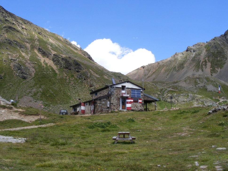 Rifugi e Bivacchi d''Italia.......